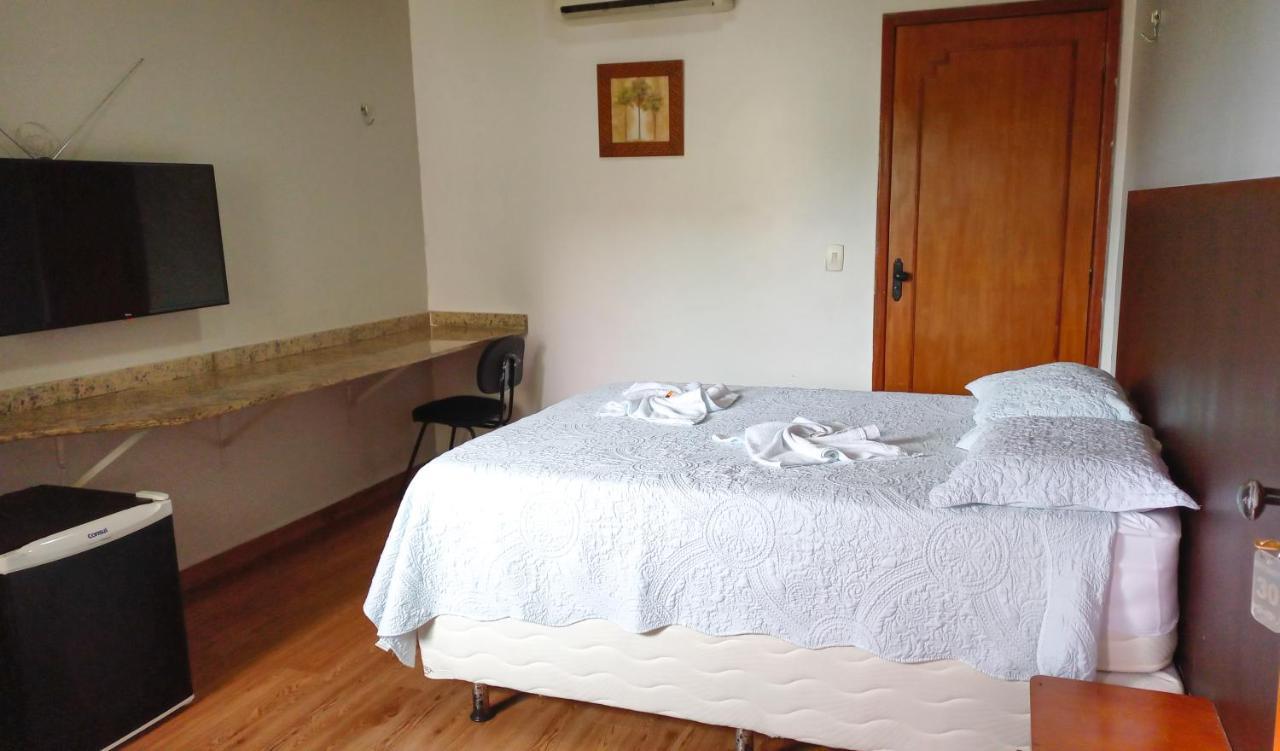 מנאוס Mindu Park Hotel מראה חיצוני תמונה