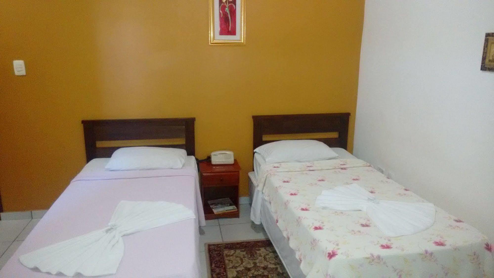 מנאוס Mindu Park Hotel מראה חיצוני תמונה